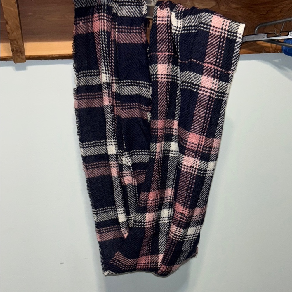 Plaid Scarf in Pink and Navy
